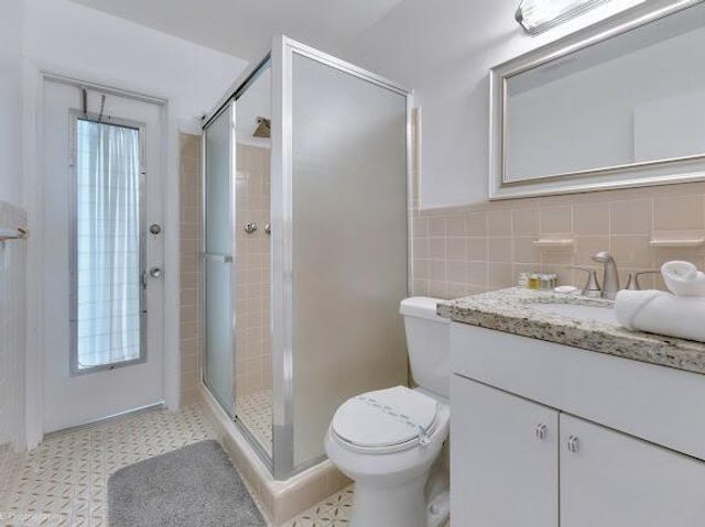 1250 Arthur Street, Hollywood, FL 33019