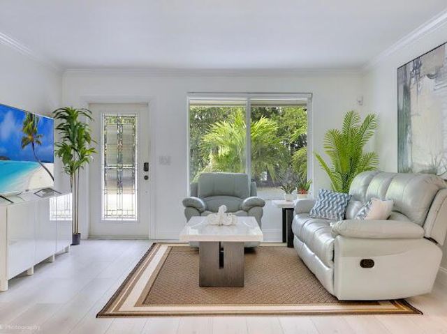 1250 Arthur Street, Hollywood, FL 33019