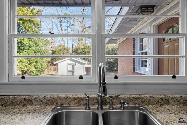 104 Jackson Street, Warner Robins, GA 31088