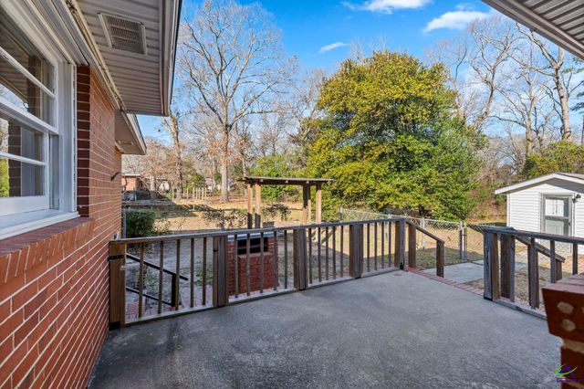 104 Jackson Street, Warner Robins, GA 31088