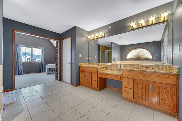 21131 Vivienne Drive, Matteson, IL 60443