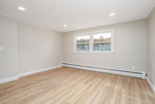 44 Old Brook Rd, Leominster, MA 01453