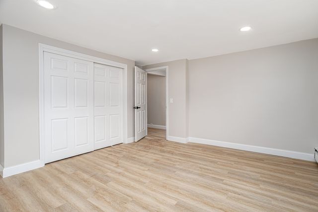 44 Old Brook Rd, Leominster, MA 01453