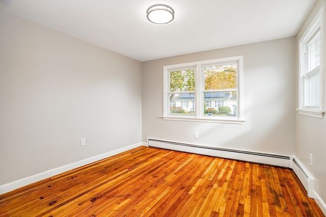 44 Old Brook Rd, Leominster, MA 01453