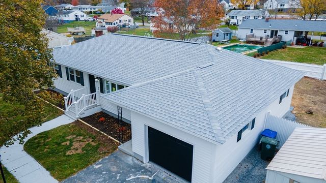 44 Old Brook Rd, Leominster, MA 01453