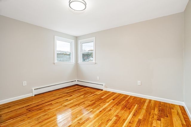 44 Old Brook Rd, Leominster, MA 01453