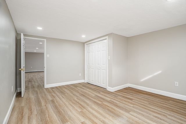 44 Old Brook Rd, Leominster, MA 01453