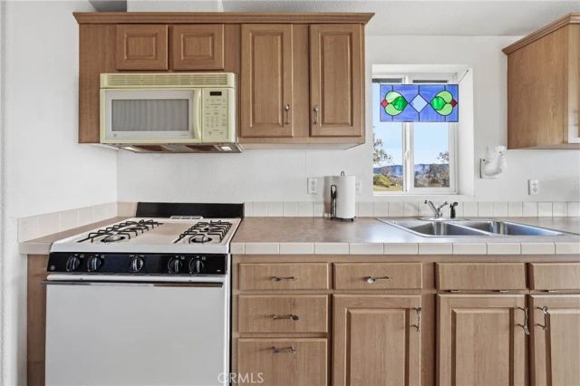 4237 5th Avenue, Lakeport, CA 95453