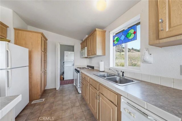 4237 5th Avenue, Lakeport, CA 95453