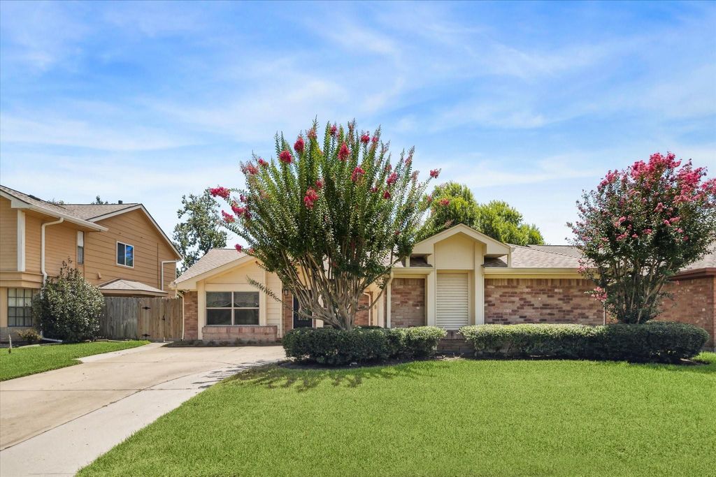 3014 The Highlands Drive, Sugar Land, TX 77478