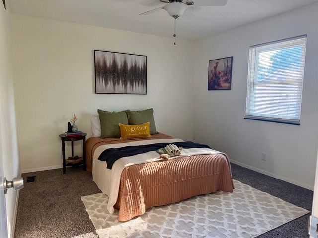 1216 N Spencer Dr, Augusta, KS 67010