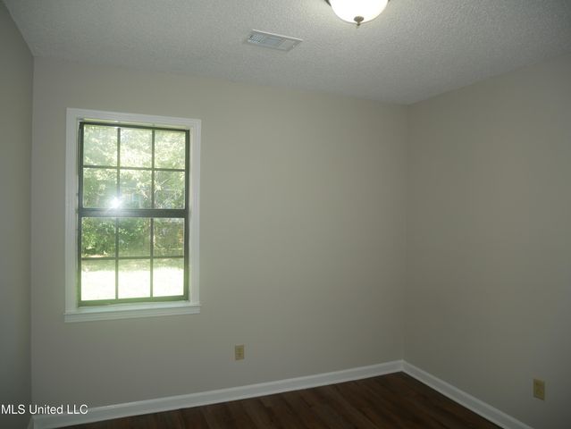 5800 Dover Drive, Horn Lake, MS 38637