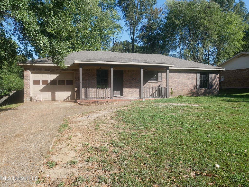 5800 Dover Drive, Horn Lake, MS 38637