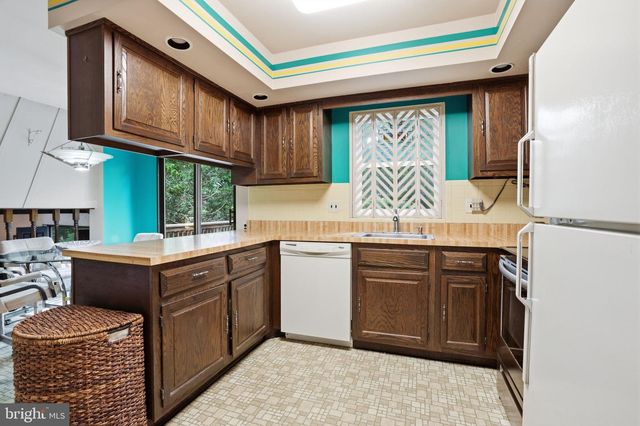 718 BRIDGEVIEW RD, Feasterville Trevose, PA 19053
