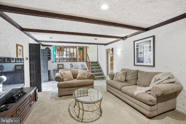 718 BRIDGEVIEW RD, Feasterville Trevose, PA 19053