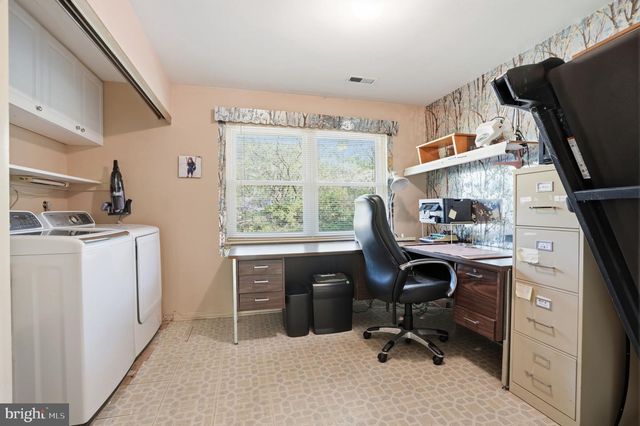 718 BRIDGEVIEW RD, Feasterville Trevose, PA 19053
