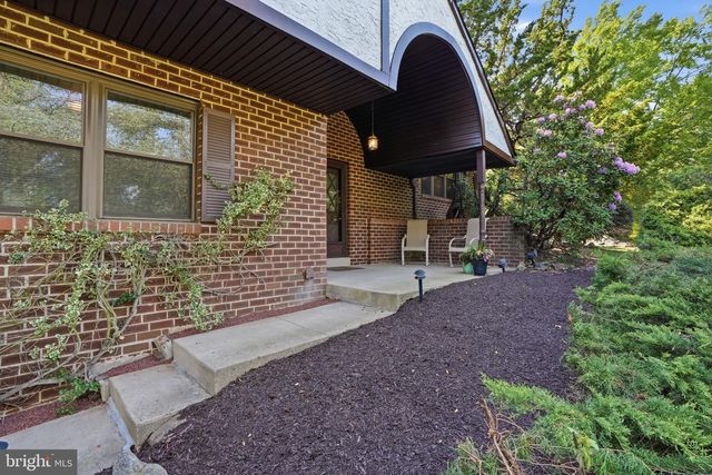 718 BRIDGEVIEW RD, Feasterville Trevose, PA 19053