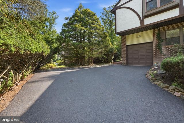 718 BRIDGEVIEW RD, Feasterville Trevose, PA 19053
