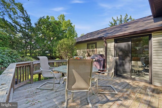 718 BRIDGEVIEW RD, Feasterville Trevose, PA 19053
