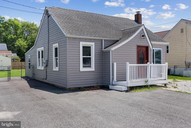 1709 PIN OAK AVE, Dundalk, MD 21222