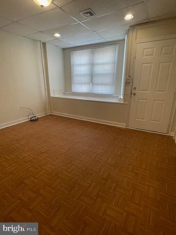 400-404 E MAIN ST, Norristown, PA 19401