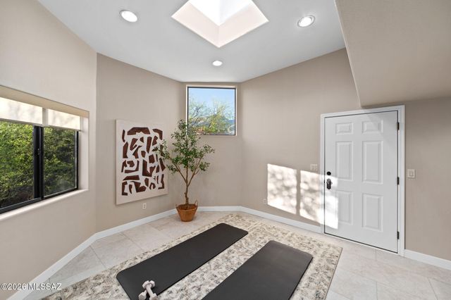 5819 N Bright Star Drive, Tucson, AZ 85718