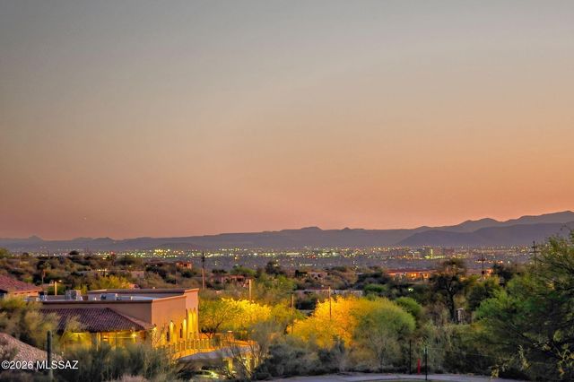 5819 N Bright Star Drive, Tucson, AZ 85718