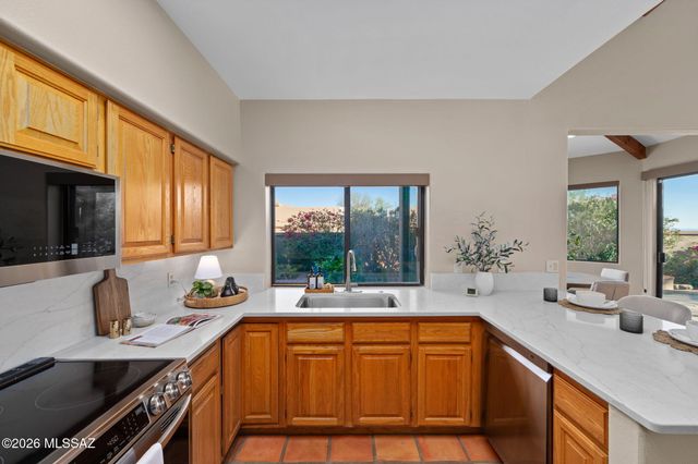 5819 N Bright Star Drive, Tucson, AZ 85718