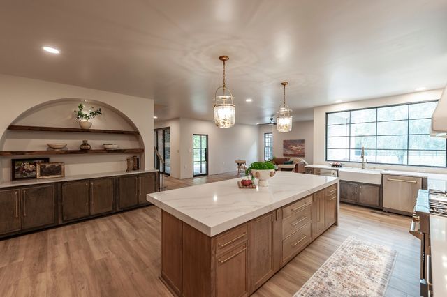 1205 Sequoya Trl, Columbia, TN 38401
