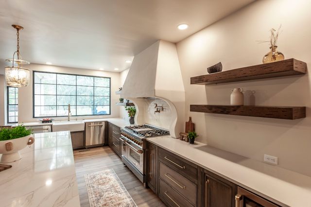 1205 Sequoya Trl, Columbia, TN 38401