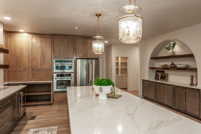 1205 Sequoya Trl, Columbia, TN 38401