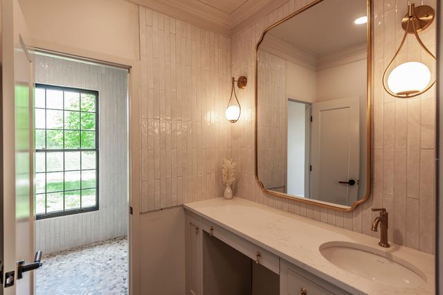 1205 Sequoya Trl, Columbia, TN 38401