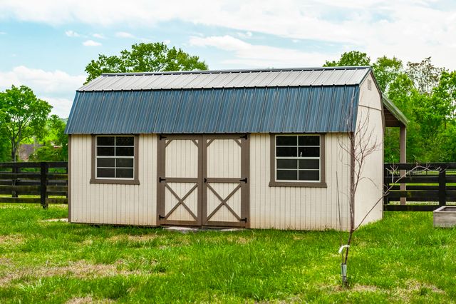 1205 Sequoya Trl, Columbia, TN 38401