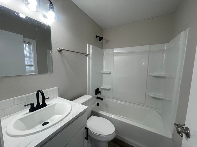 205 S Elizabeth Rd, Spokane Valley, WA 99212