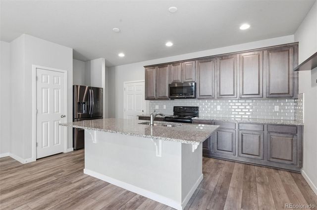 9384 Crosshaven View, Colorado Springs, CO 80927