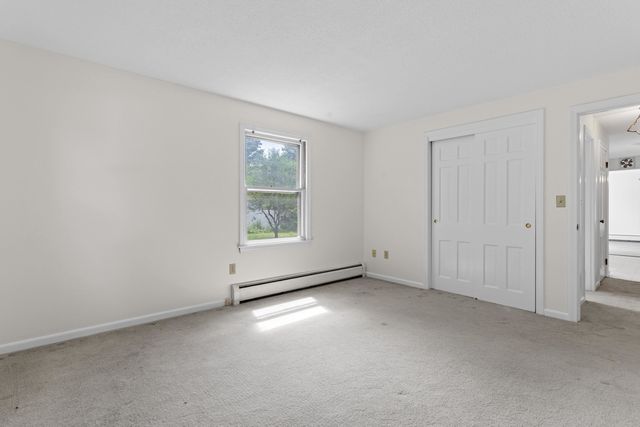 10 Colonial Circle, Hampton, NH 03842