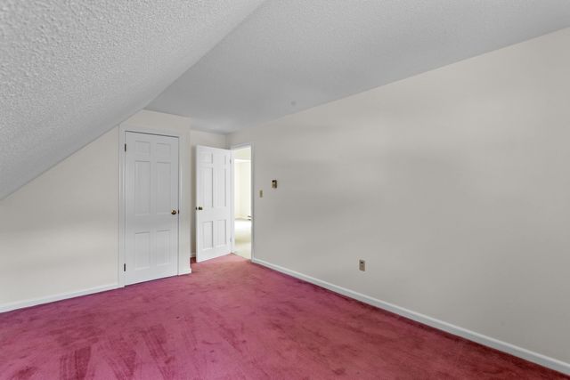 10 Colonial Circle, Hampton, NH 03842