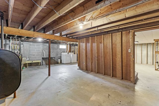10 Colonial Circle, Hampton, NH 03842