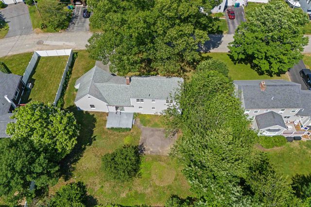 10 Colonial Circle, Hampton, NH 03842