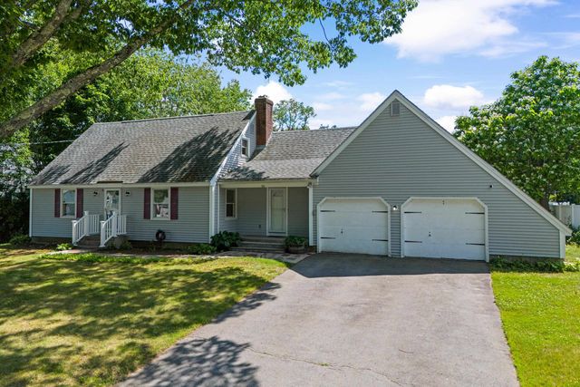 10 Colonial Circle, Hampton, NH 03842