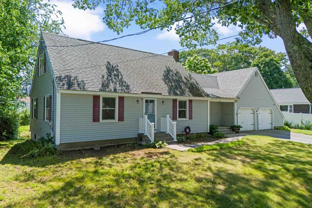 10 Colonial Circle, Hampton, NH 03842