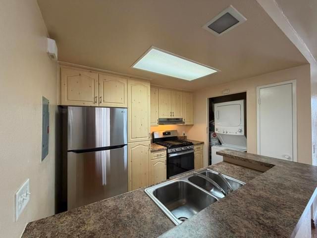 2039 Dairy Mart Rd, San Ysidro (san Diego), CA 92173