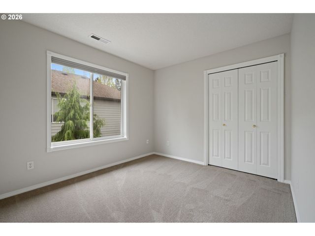 17700 Ne 28TH St, Vancouver, WA 98682