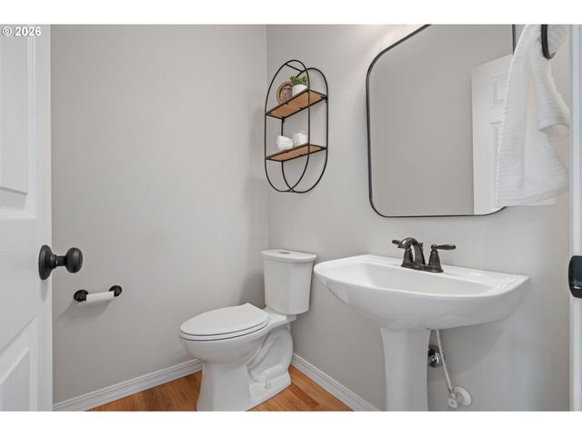 17700 Ne 28TH St, Vancouver, WA 98682