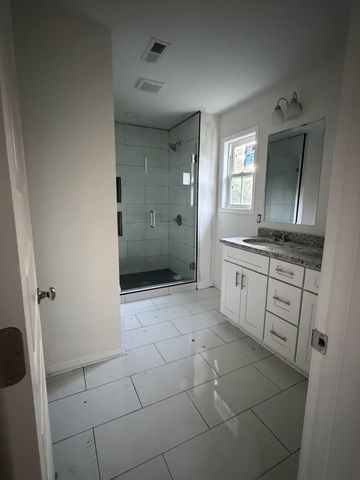 811 Gracey Ave, Clarksville, TN 37040