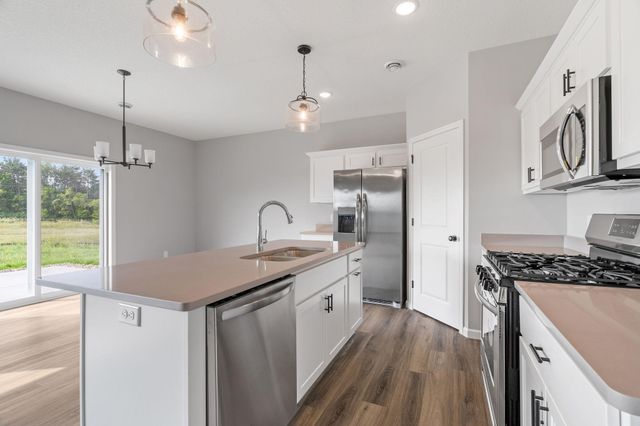 1436 192nd Avenue, East Bethel, MN 55011