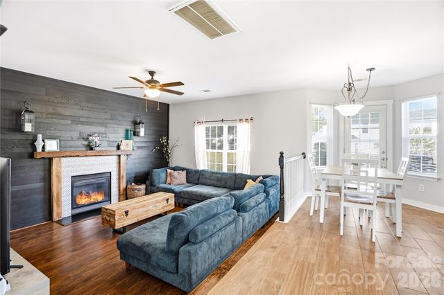 186 Scanlon Road, Mooresville, NC 28115