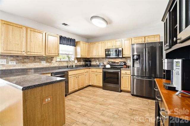 186 Scanlon Road, Mooresville, NC 28115