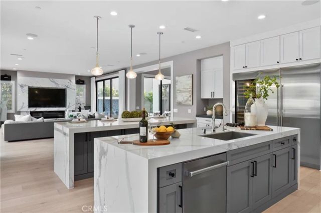 51 Thrush, Irvine, CA 92618