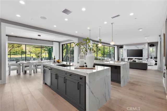 51 Thrush, Irvine, CA 92618